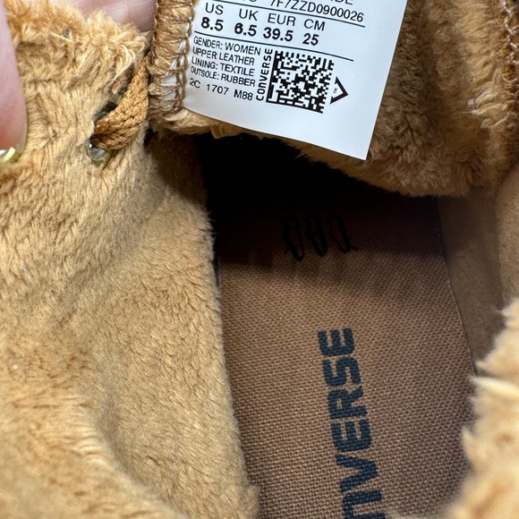 Converse leather high top chuck taylors in camel shade of brown women’s 8.5 - Picture 9 of 11